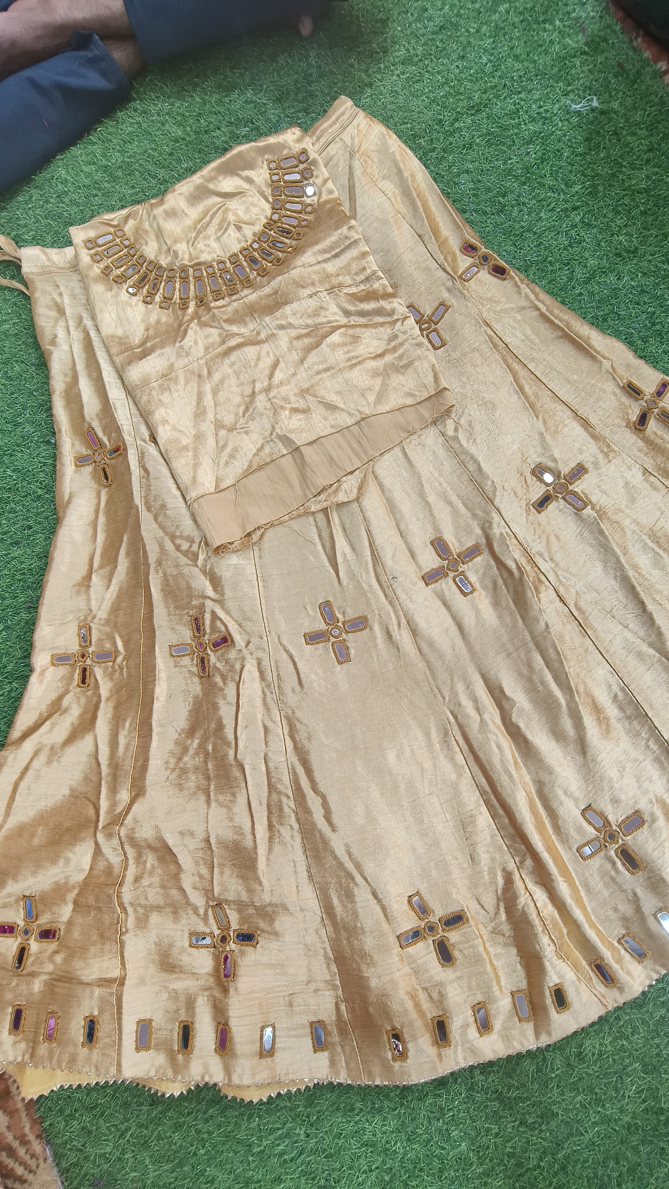 Mashroo Silk Plain Skirt with Mirror Handwork Blouse Piece