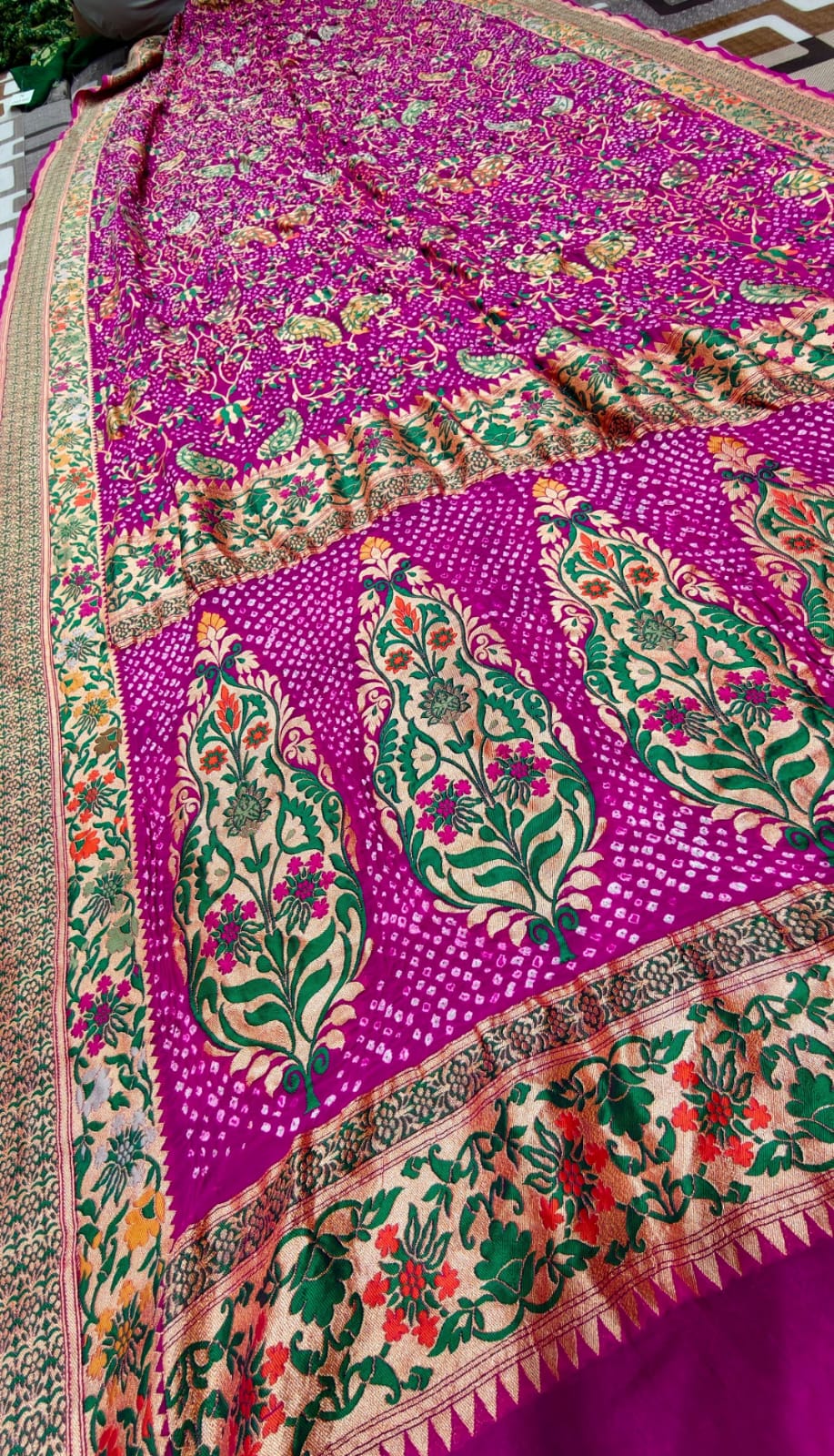 Mina Kari Bandhej Saree