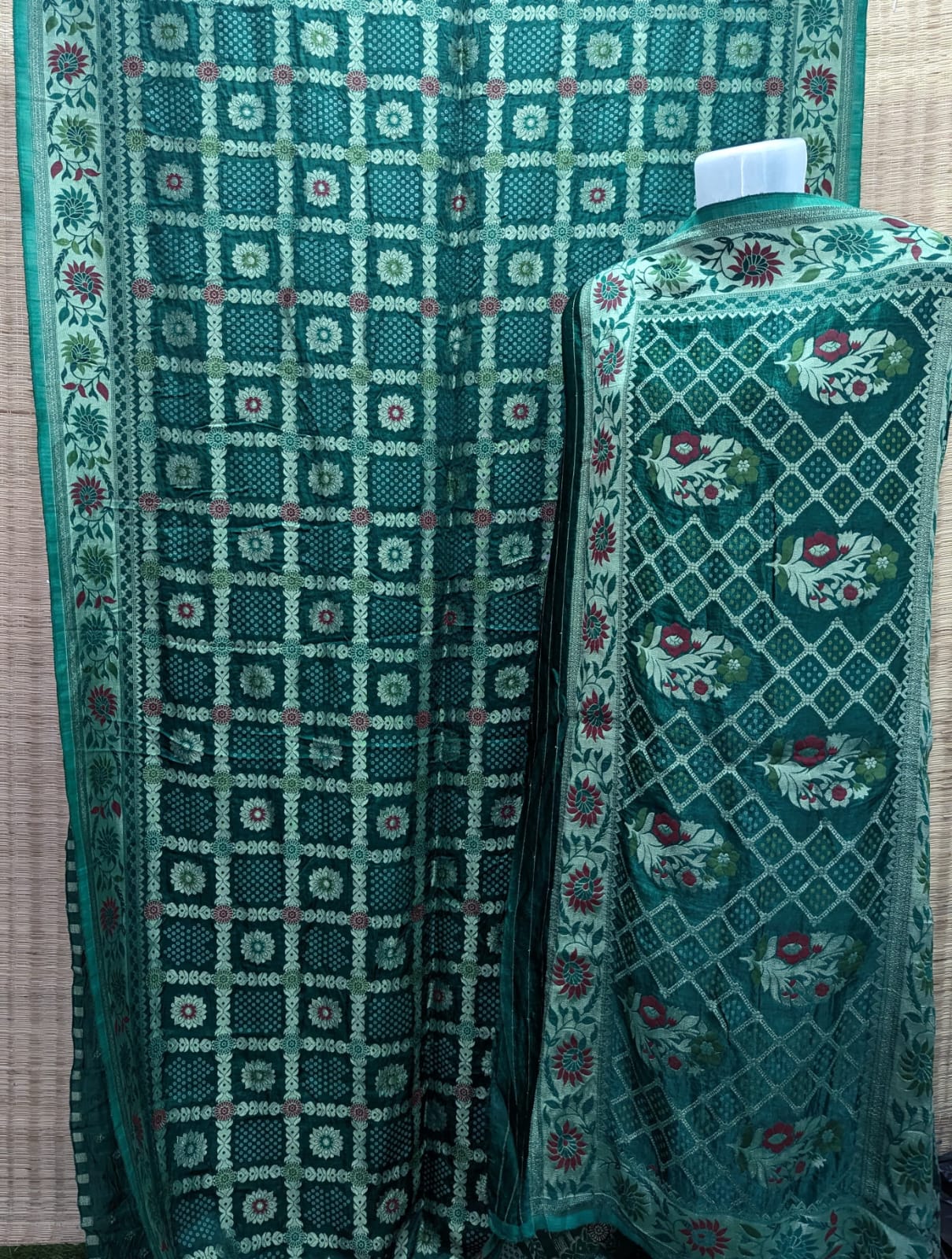 Modal Silk Weaving Bandhani Nakashi Pallu Border Saree