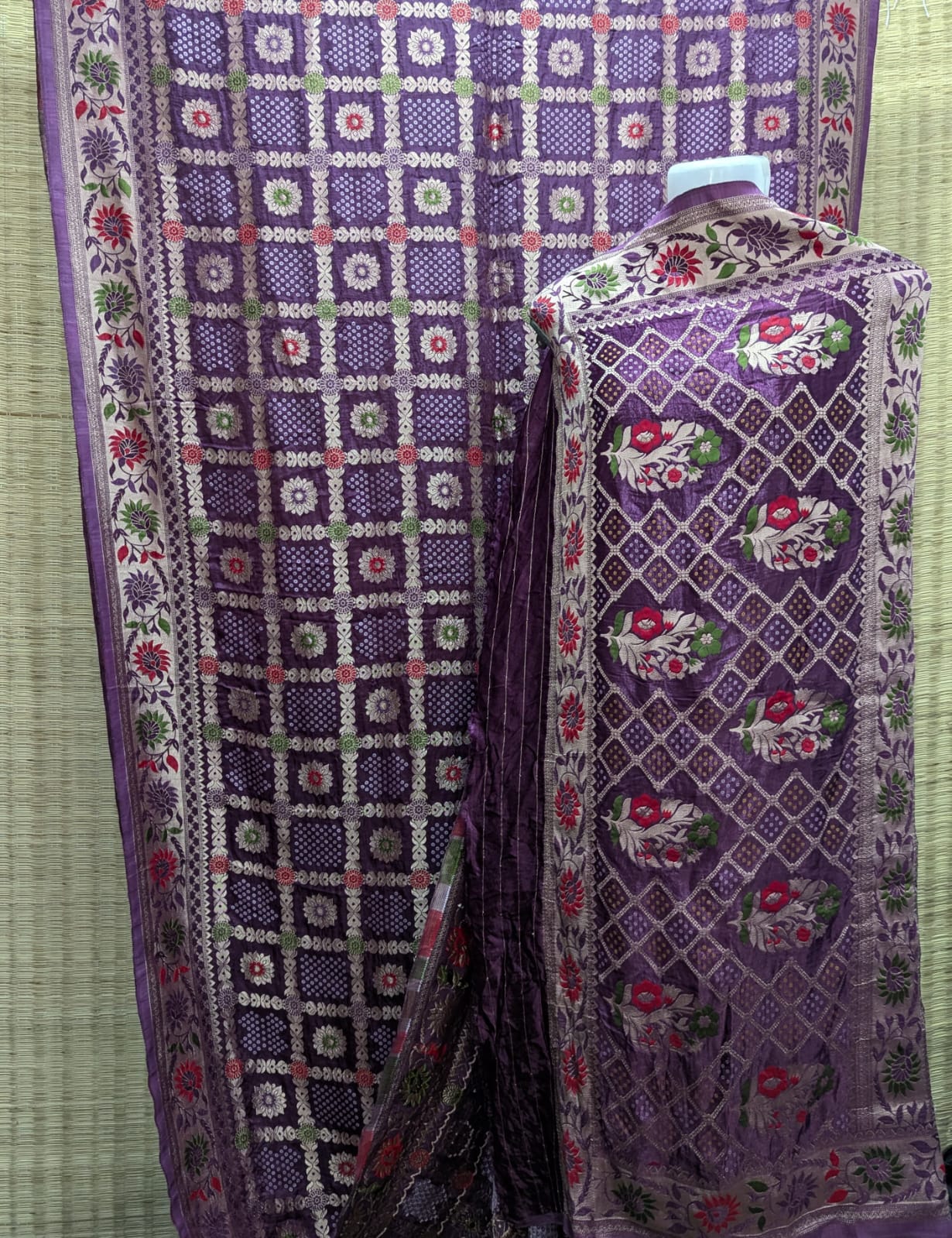 Modal Silk Weaving Bandhani Nakashi Pallu Border Saree