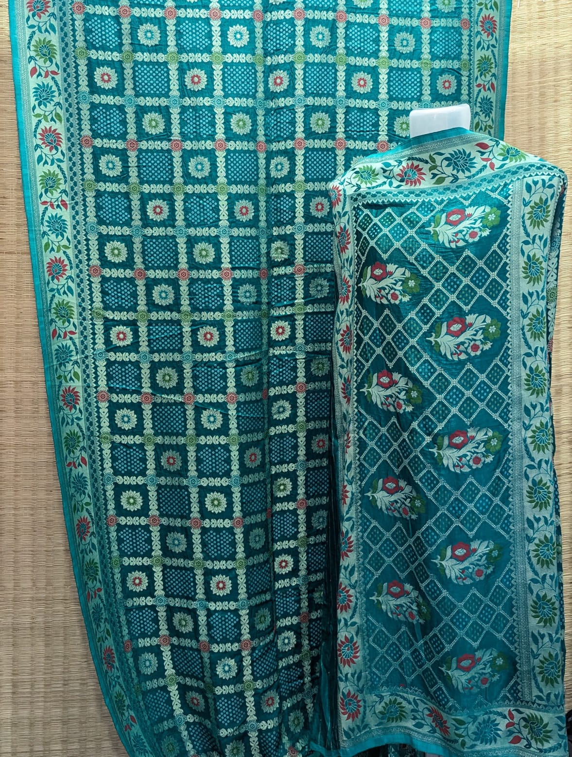 Modal Silk Weaving Bandhani Nakashi Pallu Border Saree