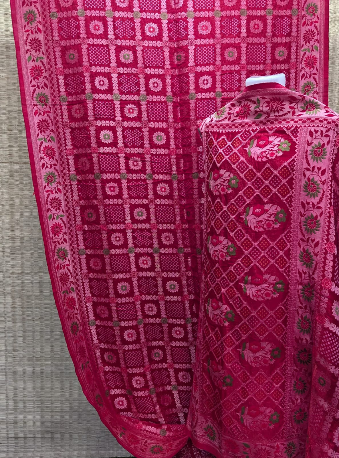 Modal Silk Weaving Bandhani Nakashi Pallu Border Saree